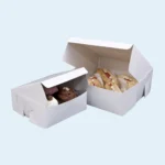 Sturdy cardboard cake box with insert for safe transport