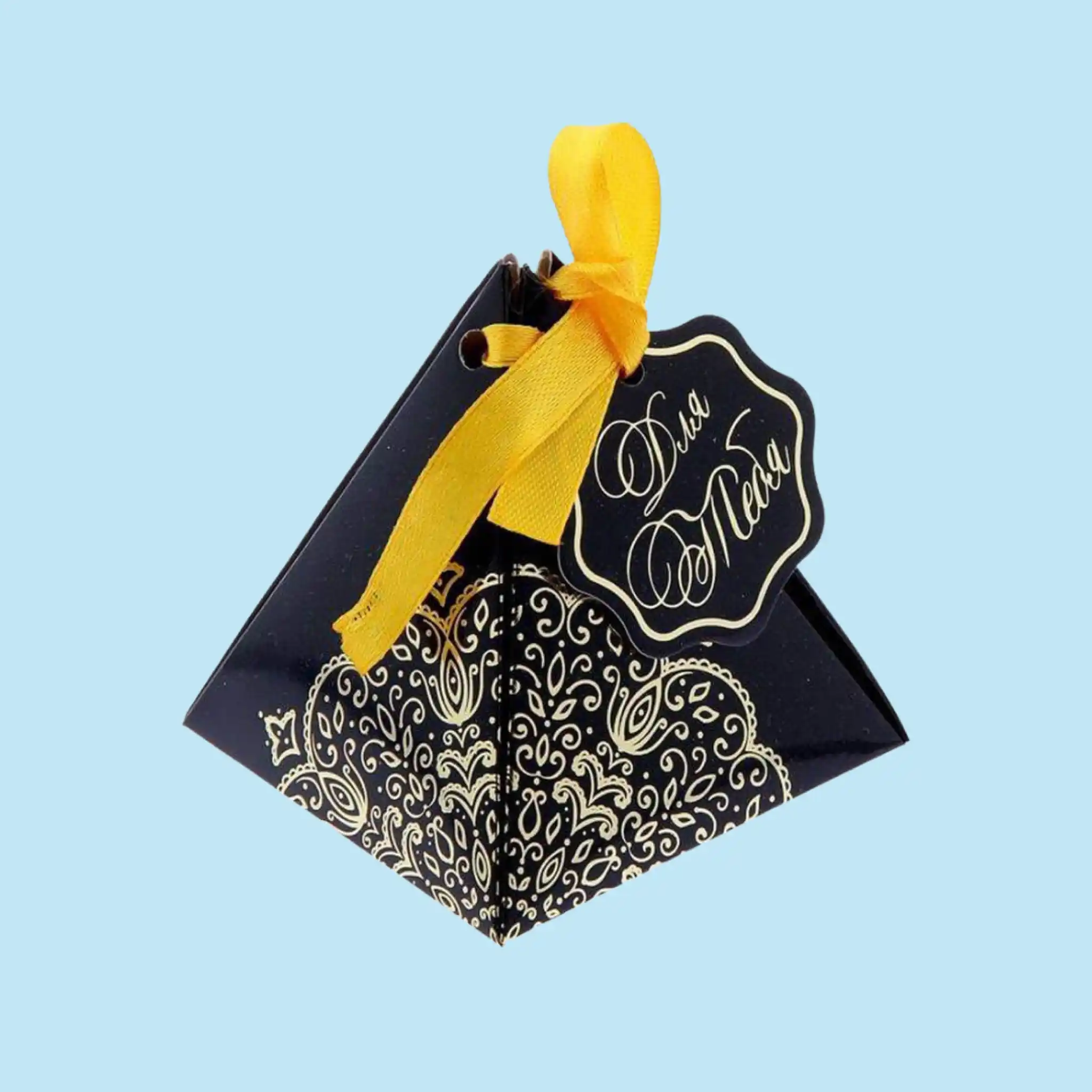 Custom Pyramid Boxes