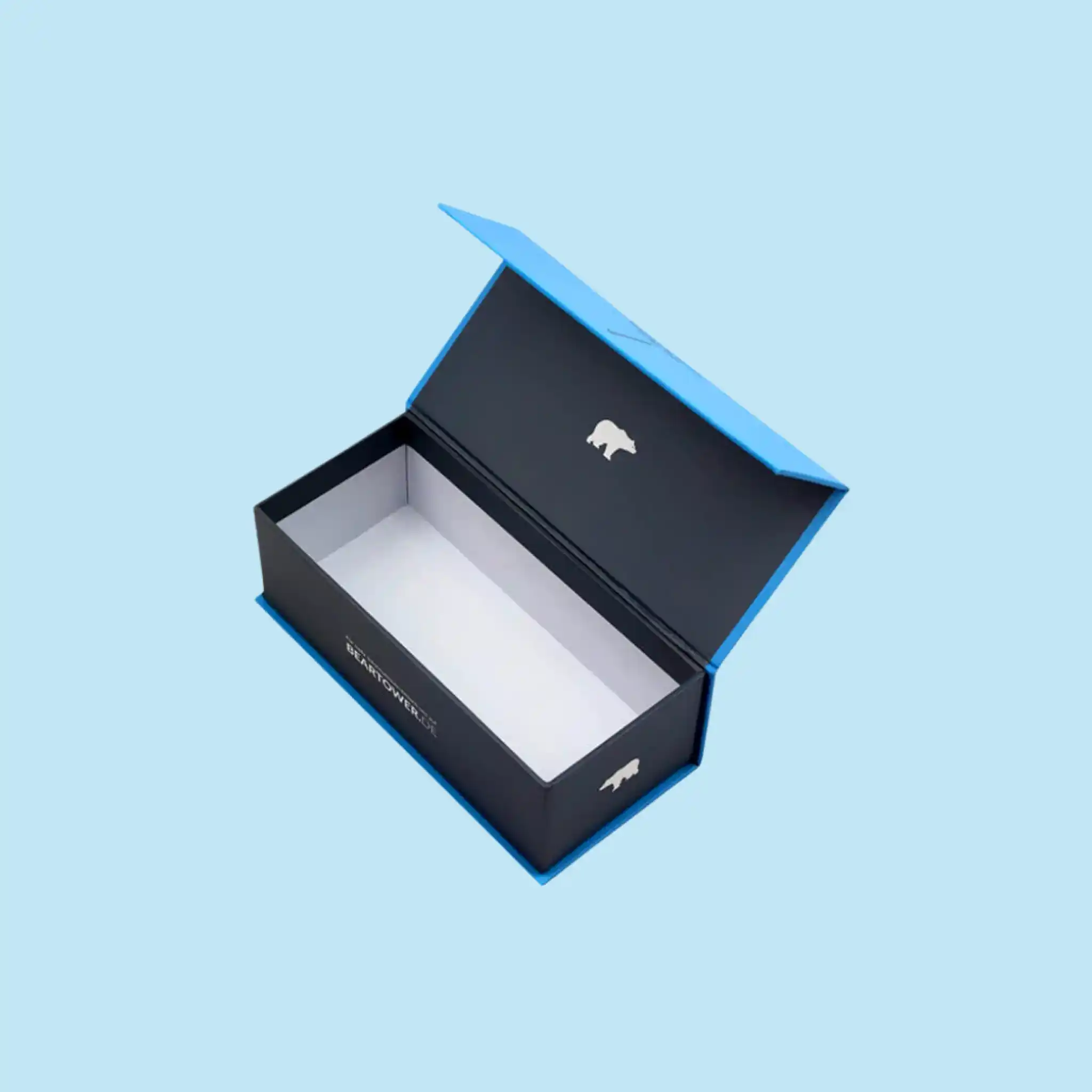 Rigid Boxes with Magnetic Closure